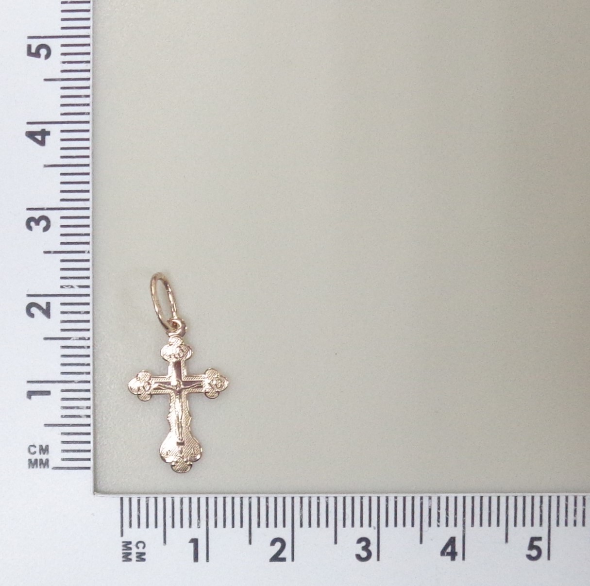 Подвеска-крест из золота